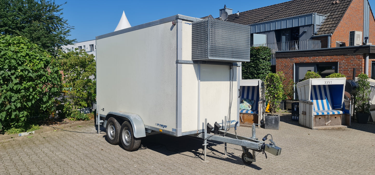Bild von XL PKW Kühlanhänger Innen 3,4m x 1,5m x 2m 6°C MIETEN