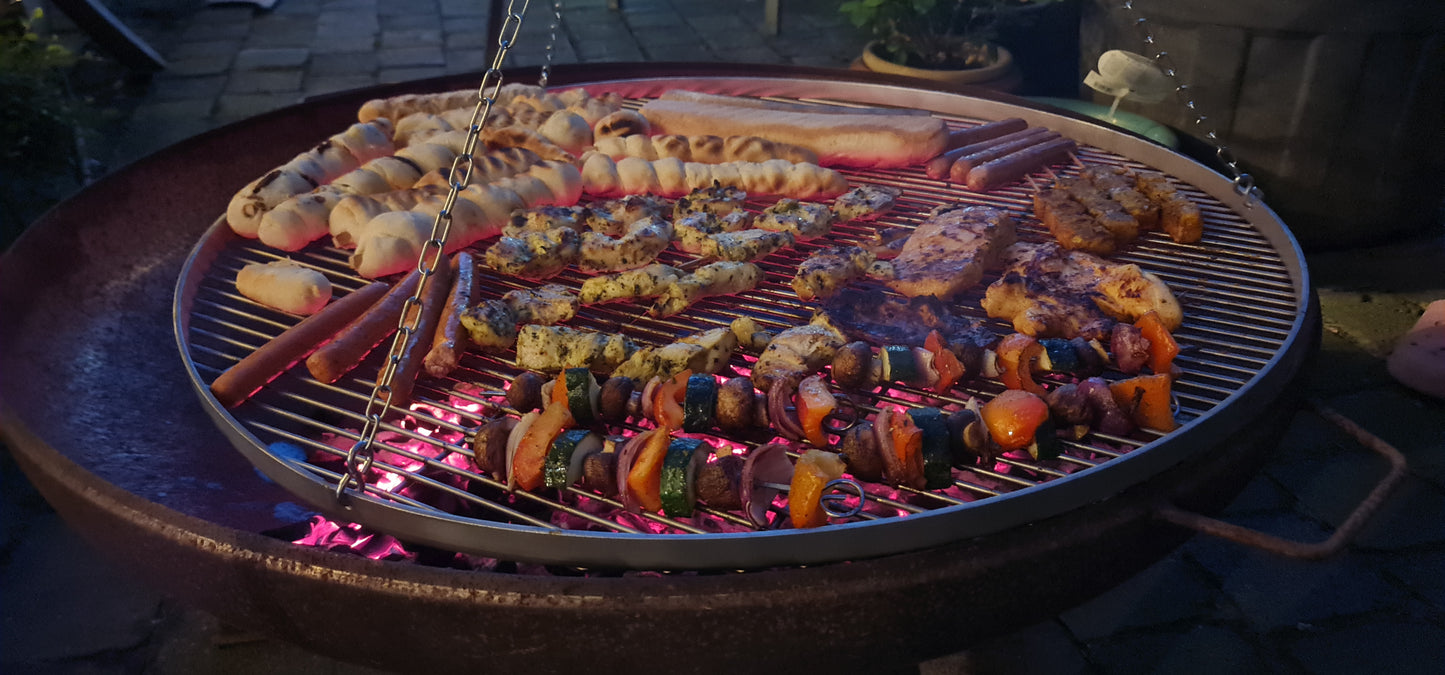 zzgl. Schwenkgrill Gestell mit Grillrost MIETEN