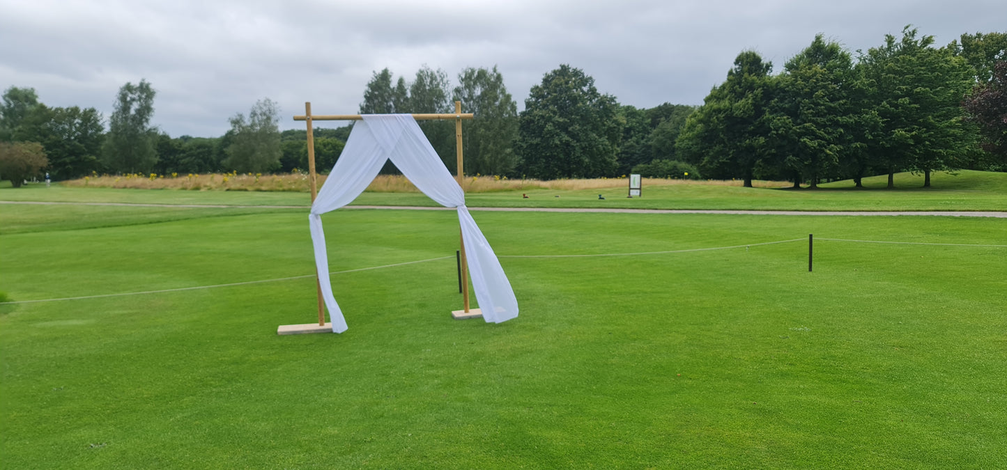 Traubogen Viereckig, Holz MIETEN Hochzeit Trauung
