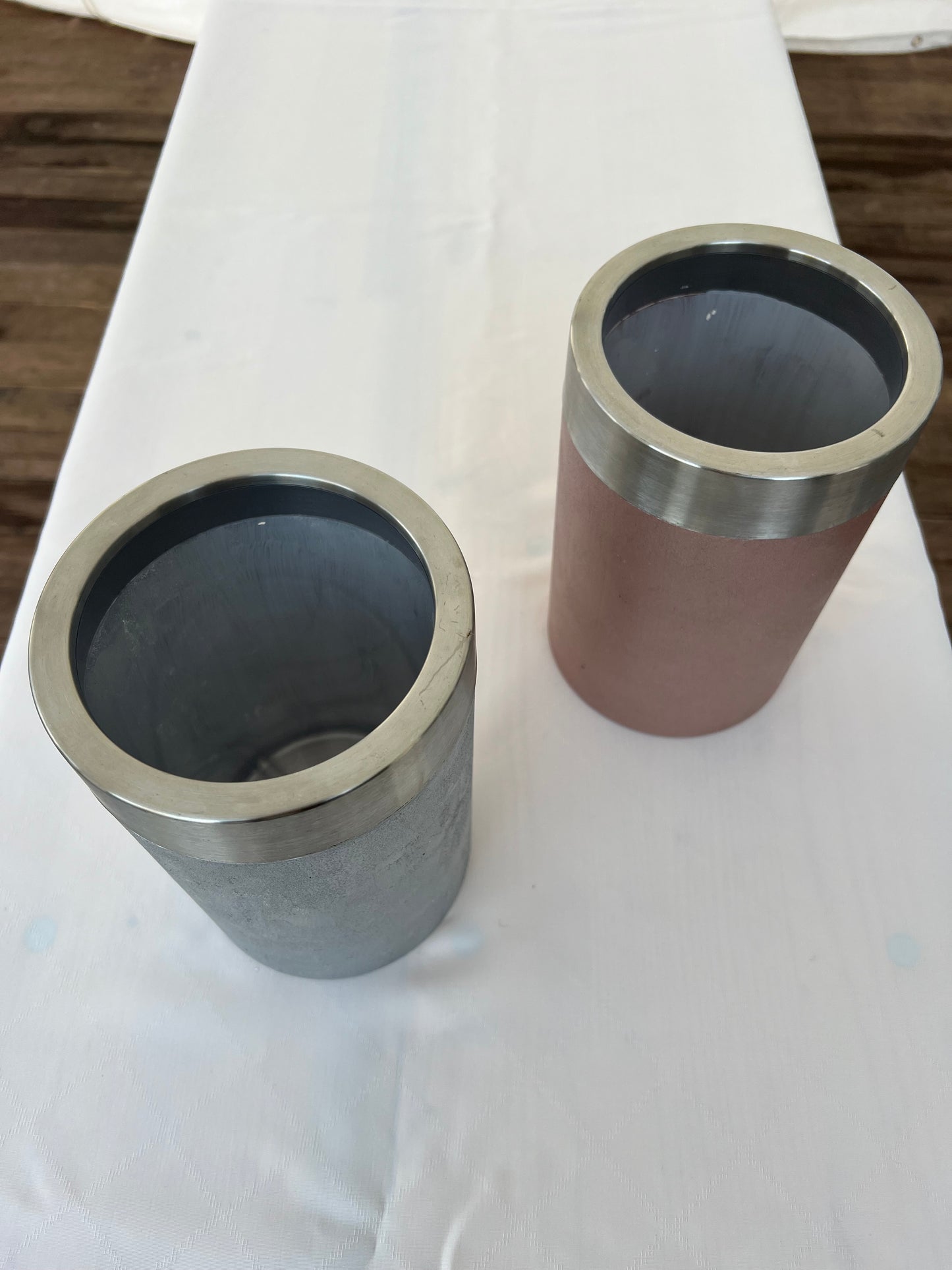 Große Vasen Zylinderförmig (Silber / Rosa) MIETEN