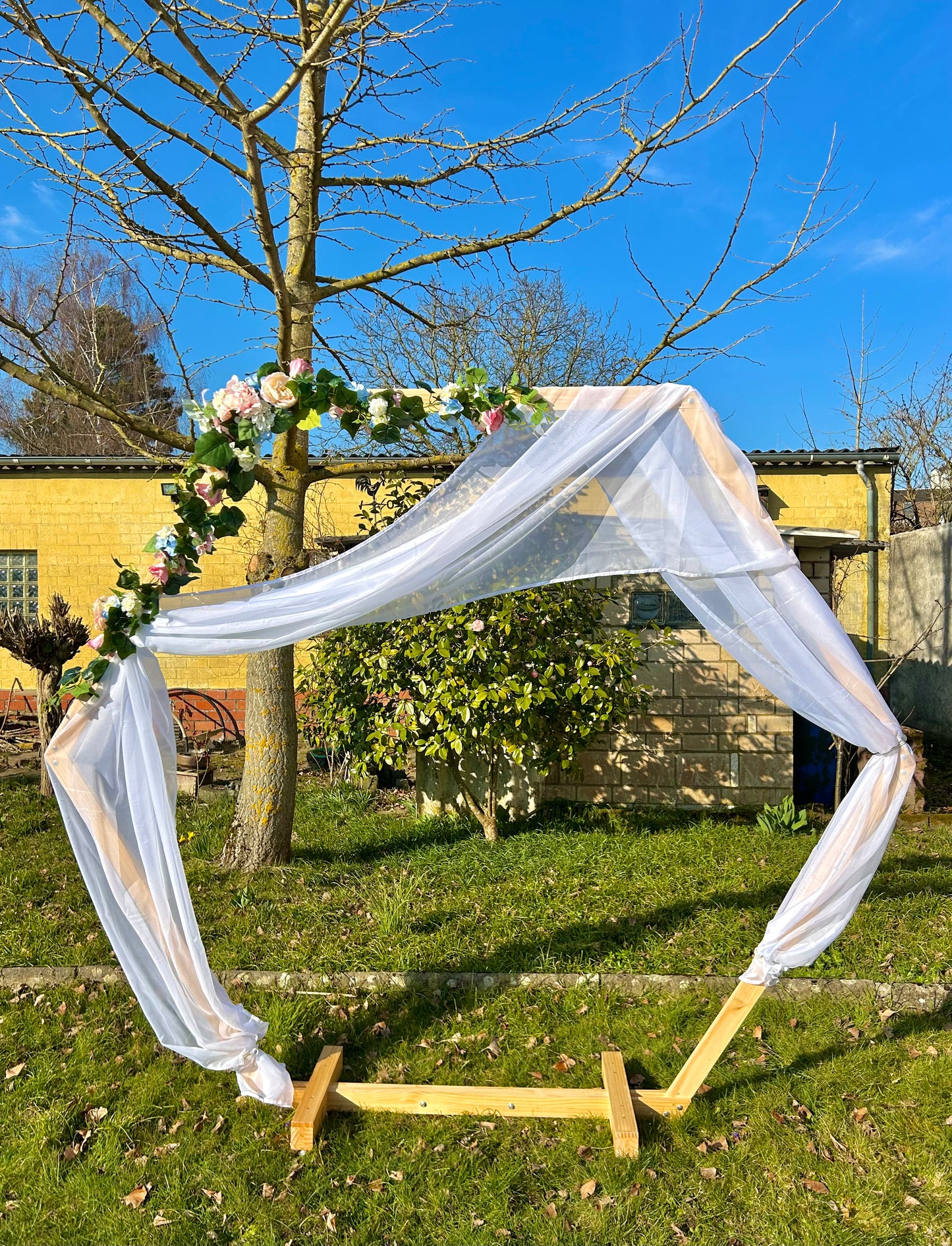 Traubogen Hexagon, Holz MIETEN Hochzeit Trauung