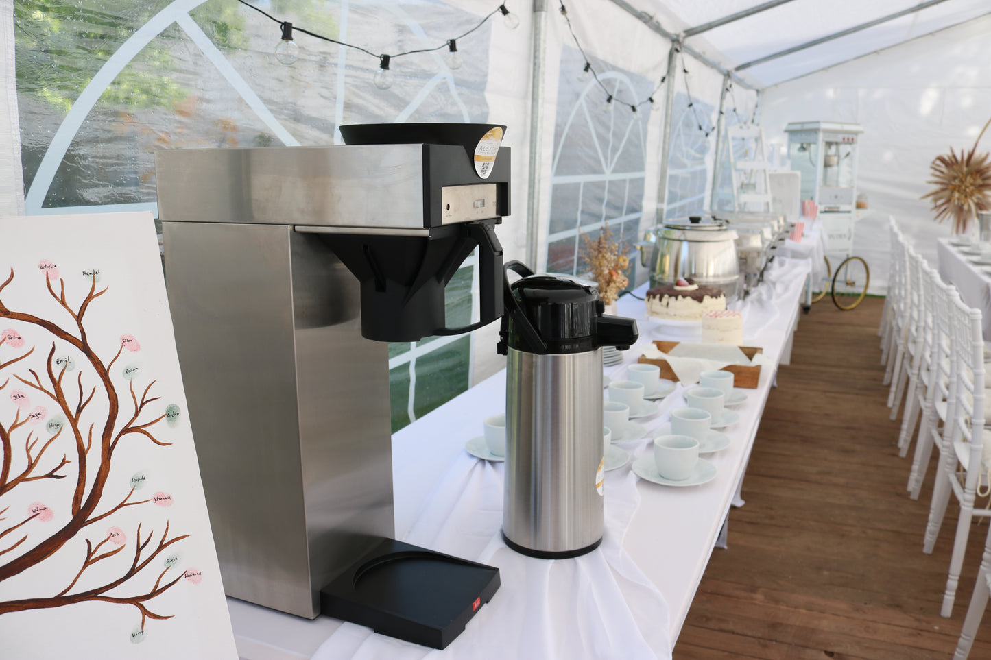 Bild von Große Filter Kaffeemaschine + Pumpkanne 2,2l & Filter MIETEN 