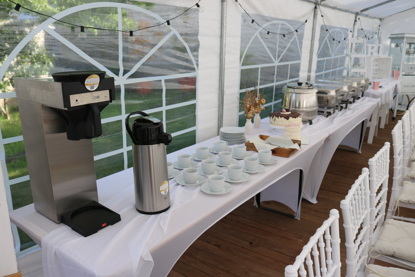 Große Filter Kaffeemaschine + Pumpkanne 2,2l & Filter MIETEN