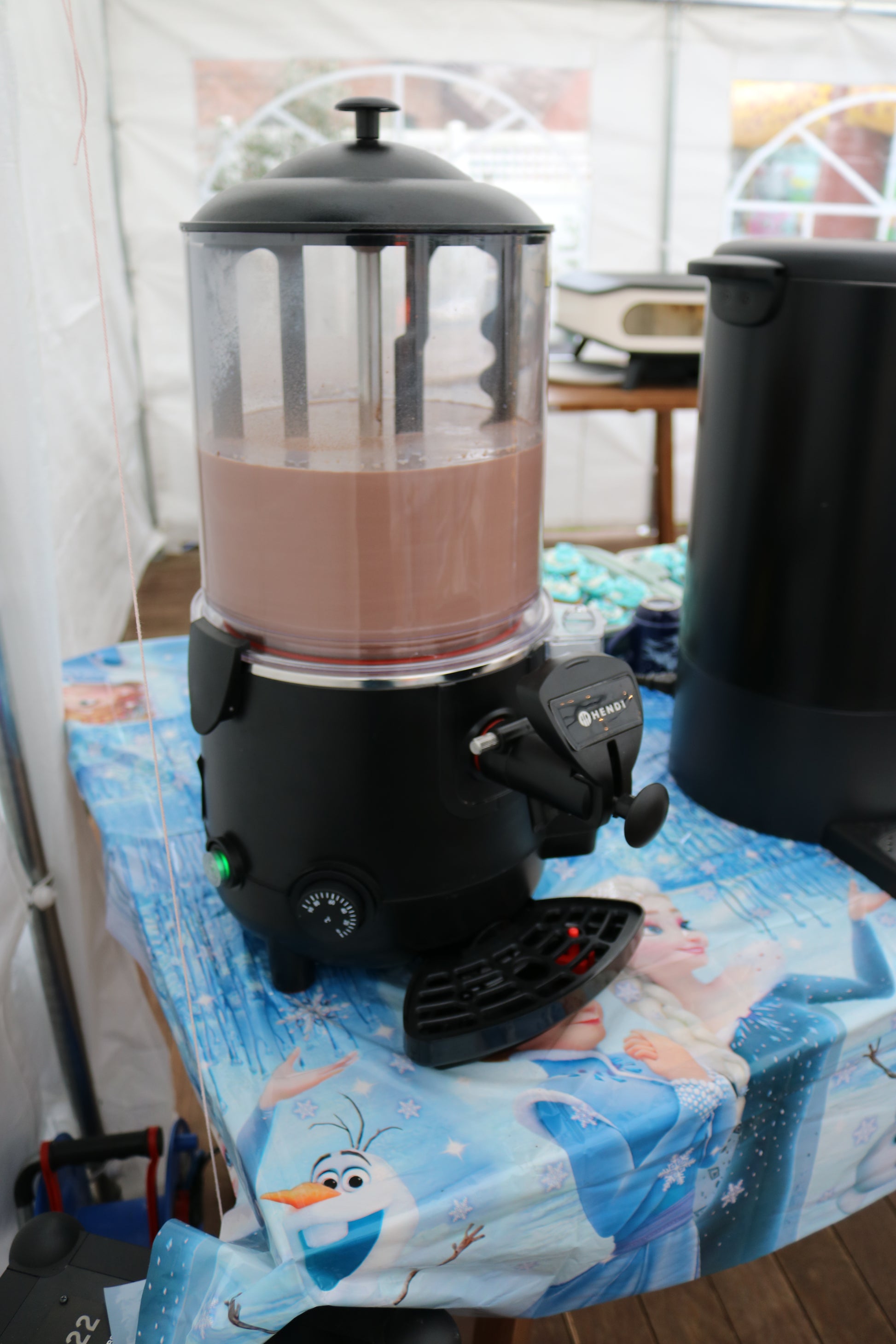 Bild von Kakao-Dispenser Schokoladendispenser 10 Liter MIETEN Heiße Schokolade