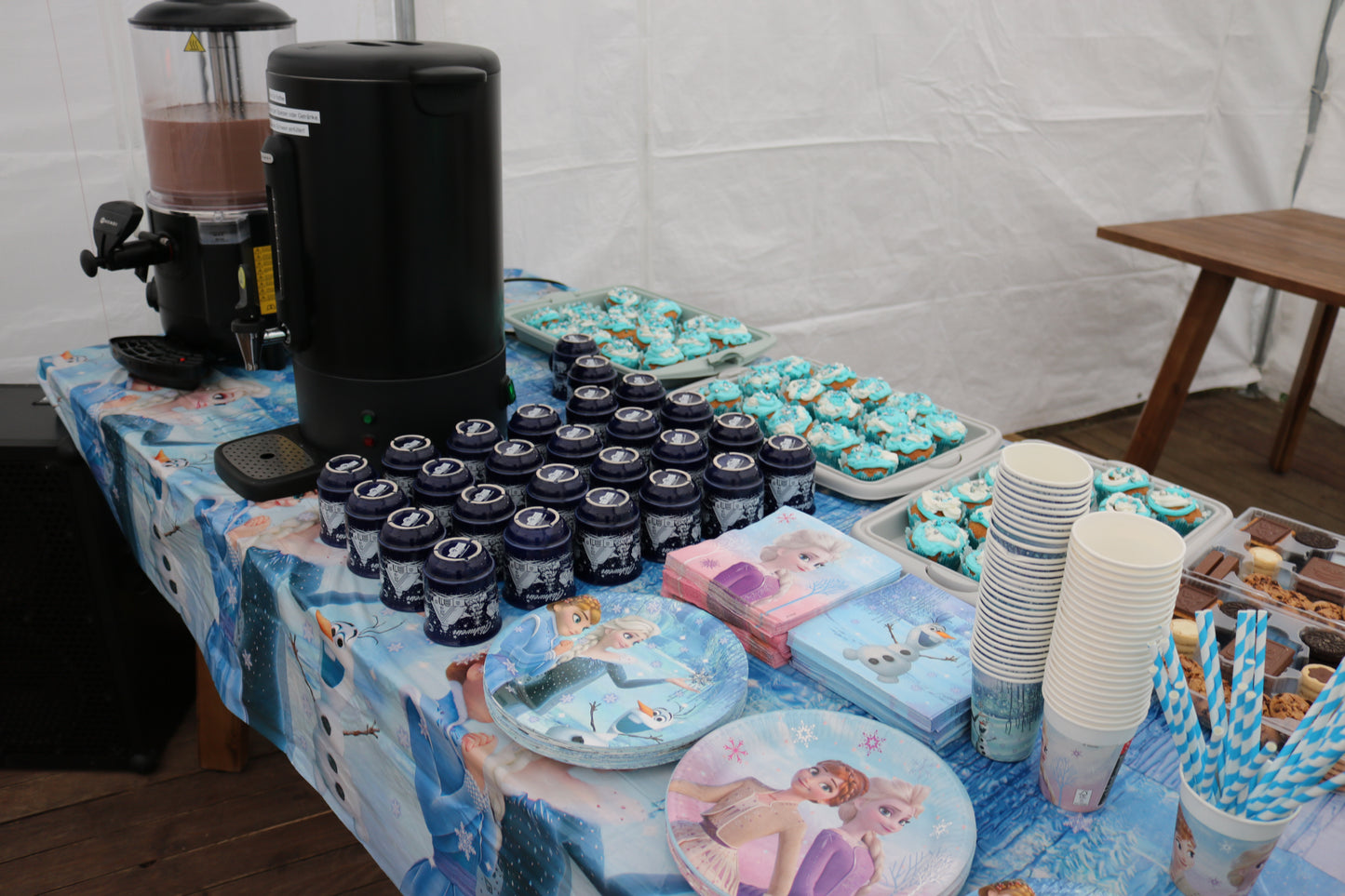 Dispenser Kaffeemaschine XXL (Zapfhahn) 14 Liter  MIETEN