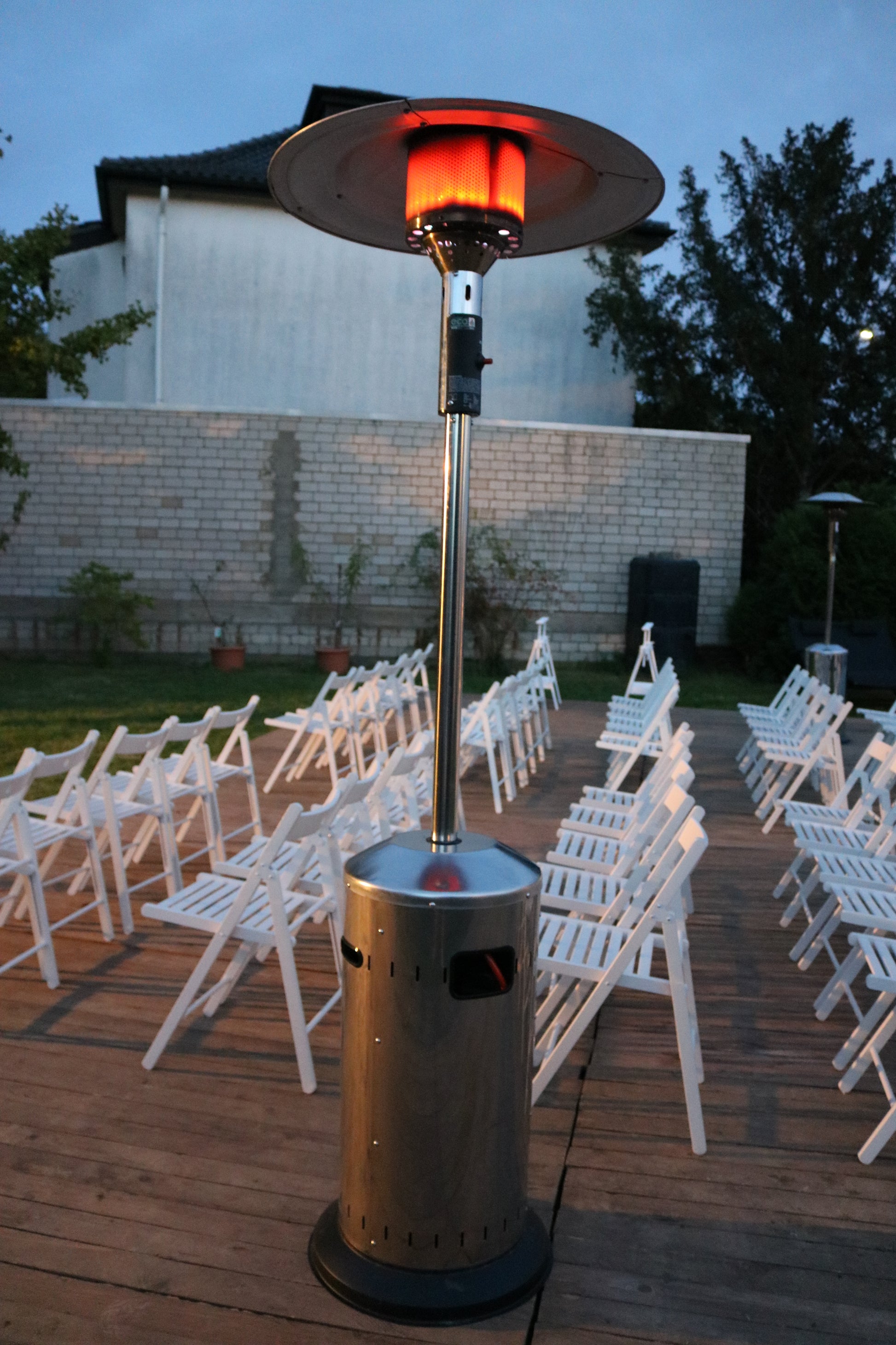 Bild von Heizpilz Terrassenheizer 8.000 Watt MIETEN Gasheizung ANLIEFERUNG möglich