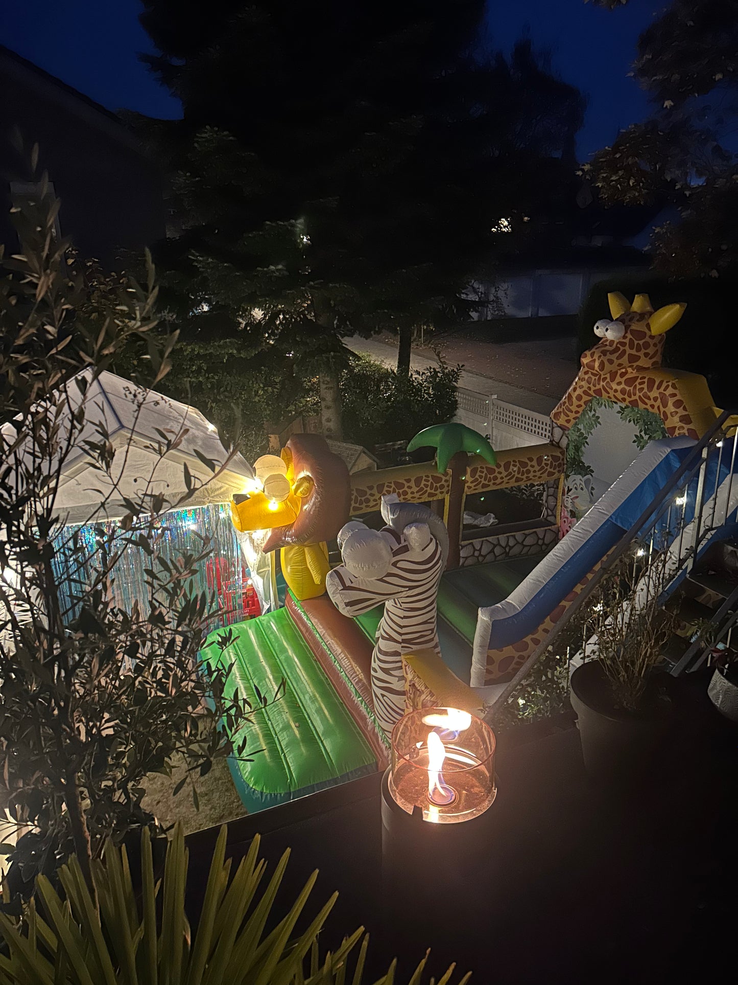 Hüpfburg Safari Tiere Rutsche MIETEN Kindergeburtstag