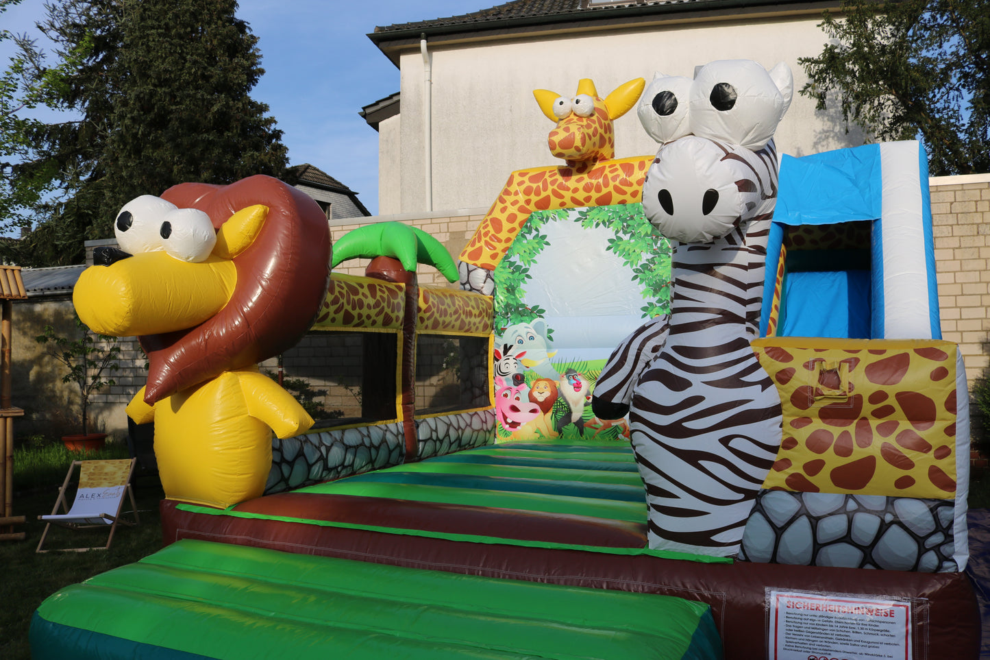 Hüpfburg Safari Tiere Rutsche MIETEN Kindergeburtstag