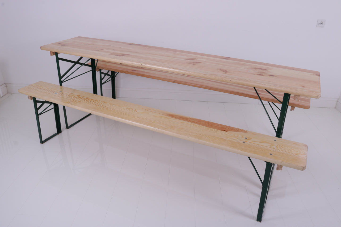 Bierzeltgarnitur (2 Bänke, 1 Tisch 50cm breit) MIETEN Festzeltgarnitur Anlieferung möglich Hussen