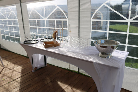 Bild von Buffettisch (Festzeltgarnitur Tisch breit) 220cm x 70cm MIETEN 