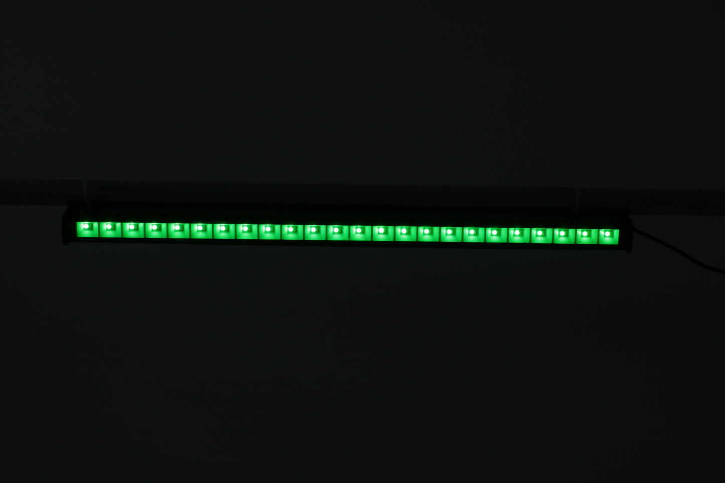 LED Lightbar mit RGB Funktion MIETEN Zeltbeleuchtung