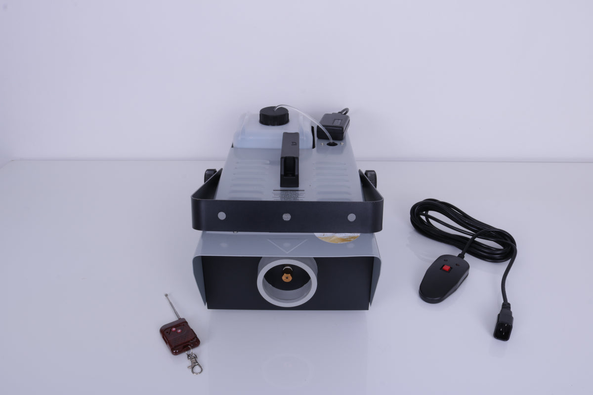 Professionelle Nebelmaschine 1200 Watt inkl. Fluid MIETEN