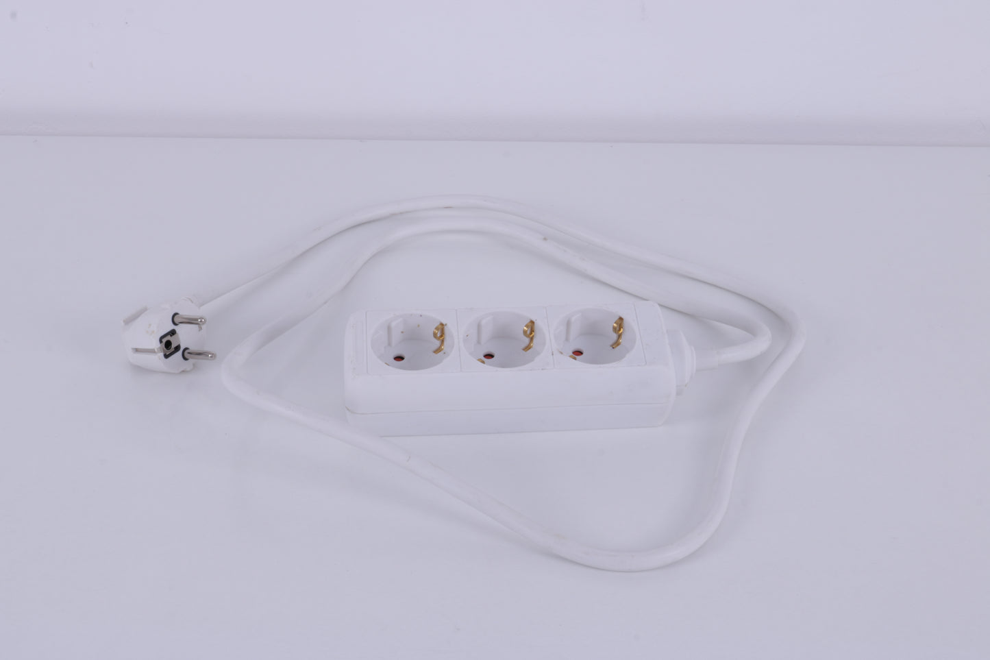 Mehrfachsteckdose (3 Stecker) 230V MIETEN