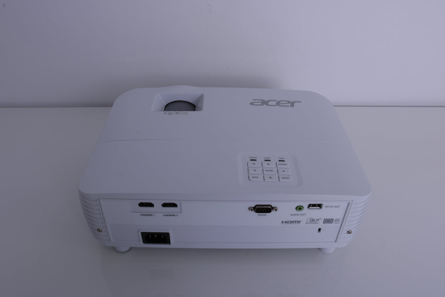 Heimkino Beamer 4K UHD 240 Hz MIETEN