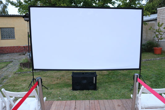 Bild von Leinwand mit Ständer 120 Zoll für Beamer MIETEN 