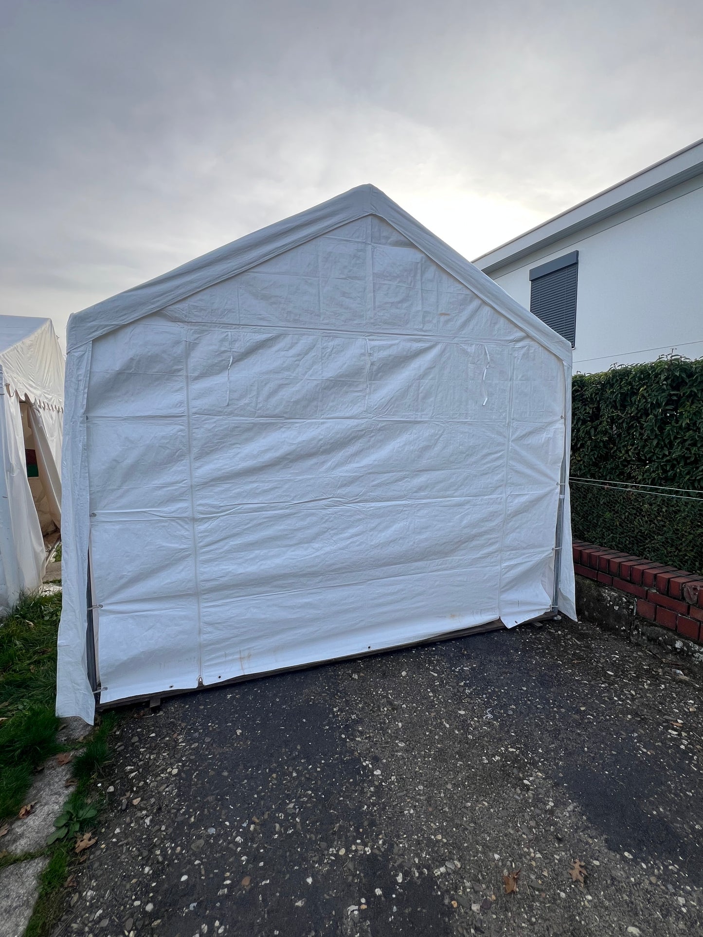 Professionelles Festzelt 3m x 3m MIETEN Partyzelt Pavillon Zelt Zeltbau